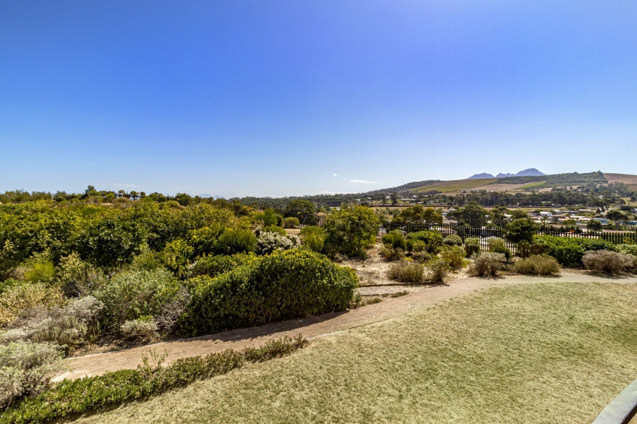 2 Bedroom Property for Sale in Somerset Forest Western Cape